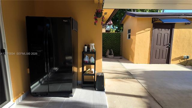 11570 SW 144th Path, Miami, FL 33186