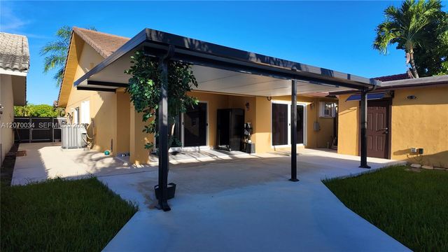 11570 SW 144th Path, Miami, FL 33186