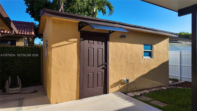 11570 SW 144th Path, Miami, FL 33186