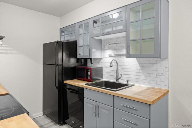 695 Manhattan Drive 19, Boulder, CO 80303