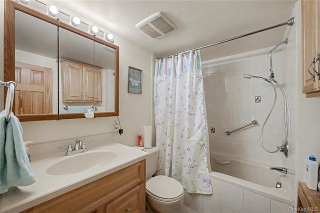 74 Nassau Street, Islip Terrace, NY 11752