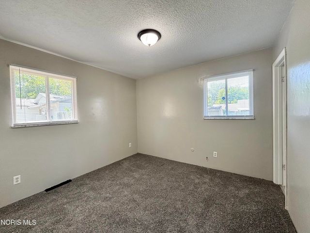 554 Williamsville Avenue, Toledo, OH 43609