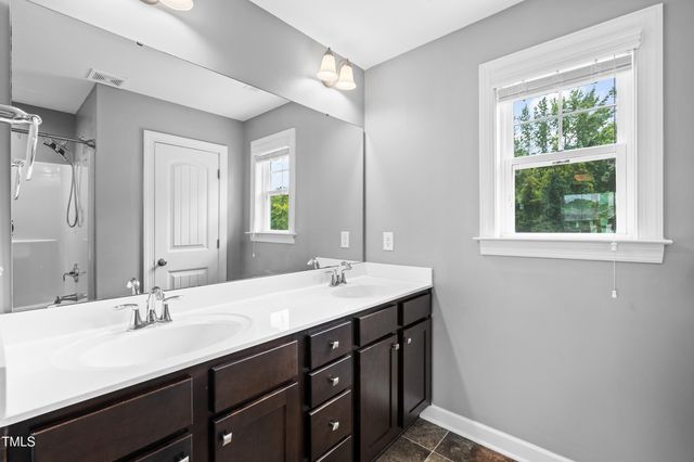 105 Langdon Chase Way, Selma, NC 27576