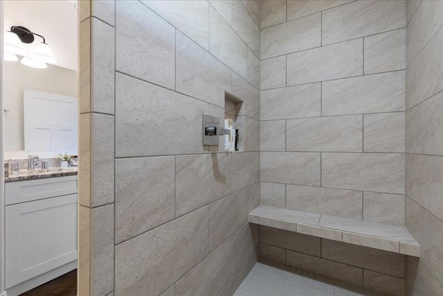 107 E Keamuku CT, Bastrop, TX 78602