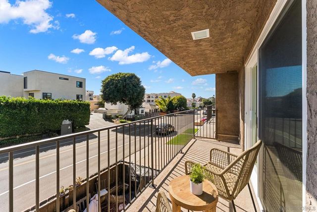 1278 Pacific Beach Dr 3, San Diego, CA 92109