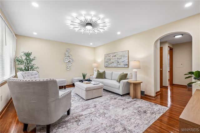 107 Alpine Place, Cheektowaga, NY 14225