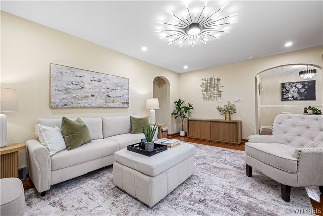 107 Alpine Place, Cheektowaga, NY 14225