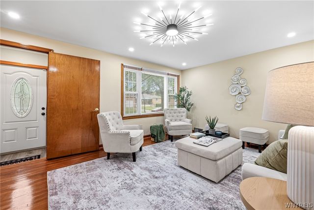 107 Alpine Place, Cheektowaga, NY 14225