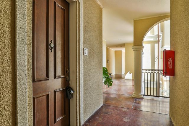 7134 Mapleridge Street 3G, Houston, TX 77081