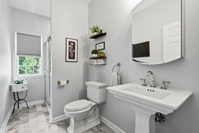 28 Amethyst Way, Jackson, NJ 08527