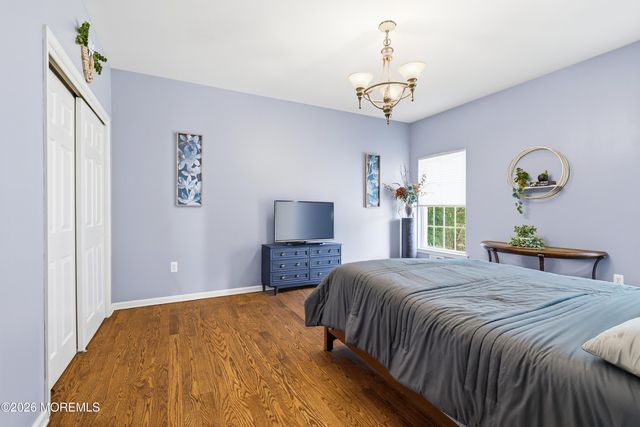 28 Amethyst Way, Jackson, NJ 08527