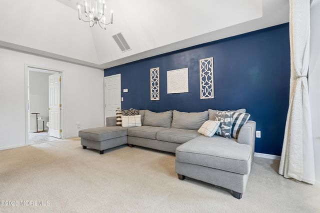 28 Amethyst Way, Jackson, NJ 08527