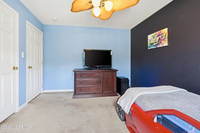 28 Amethyst Way, Jackson, NJ 08527