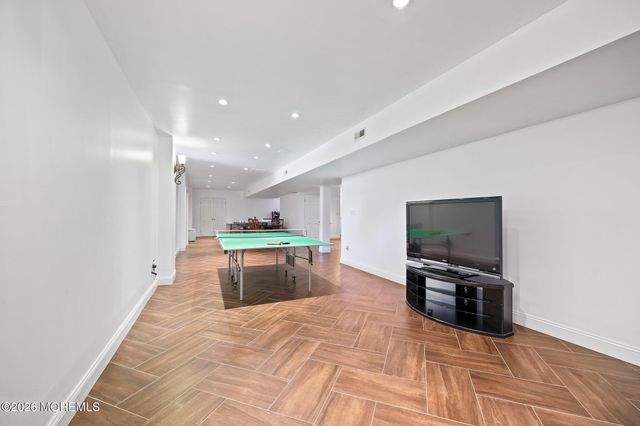 28 Amethyst Way, Jackson, NJ 08527