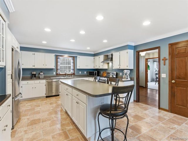 3360 S Hadley Road, Ortonville, MI 48462