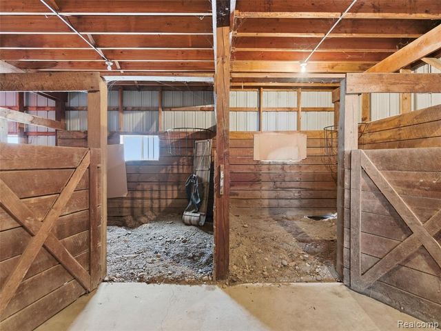 3360 S Hadley Road, Ortonville, MI 48462