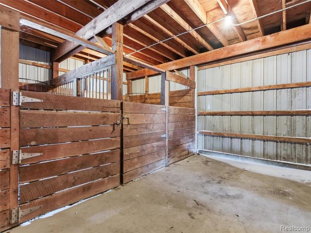 3360 S Hadley Road, Ortonville, MI 48462