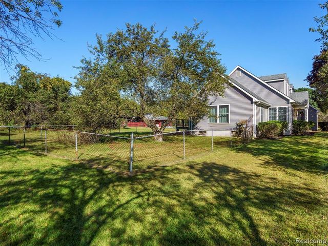 3360 S Hadley Road, Ortonville, MI 48462