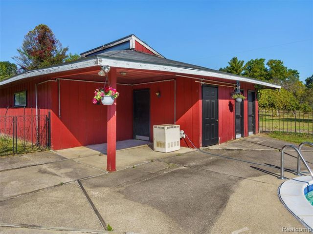 3360 S Hadley Road, Ortonville, MI 48462