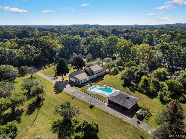 3360 S Hadley Road, Ortonville, MI 48462