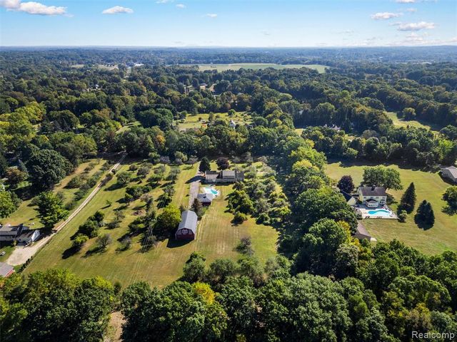 3360 S Hadley Road, Ortonville, MI 48462