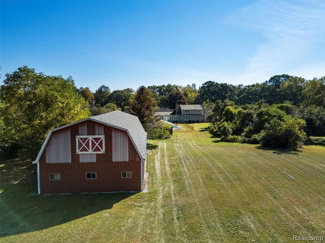 3360 S Hadley Road, Ortonville, MI 48462