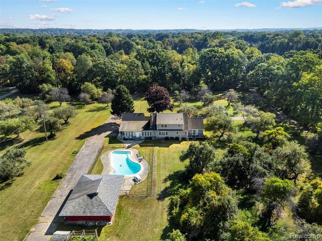 3360 S Hadley Road, Ortonville, MI 48462