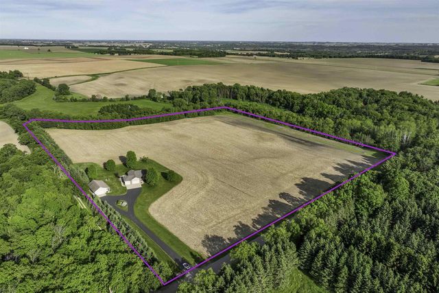 N7166 Forest Ridge Road, Ripon, WI 54971