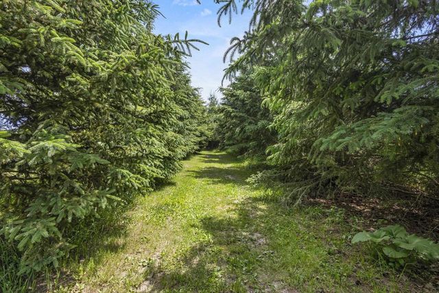 N7166 Forest Ridge Road, Ripon, WI 54971