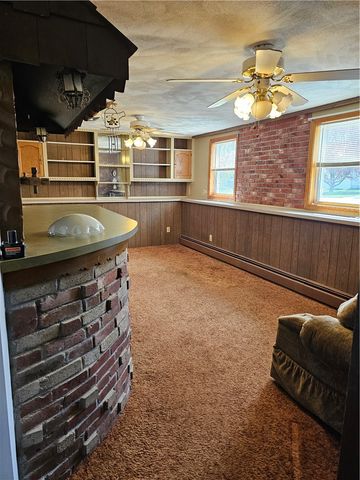 99 Pender Avenue, Warwick, RI 02889