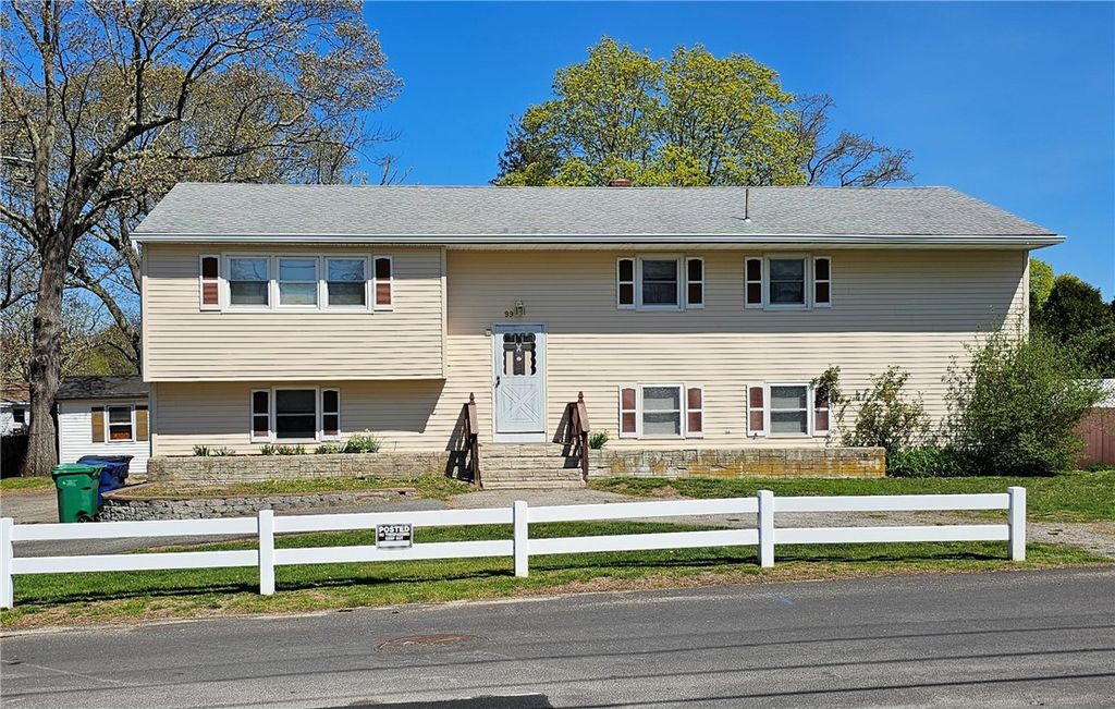 99 Pender Avenue, Warwick, RI 02889