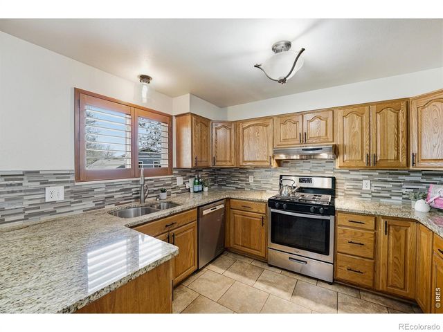 9027 W 75th Way, Arvada, CO 80005