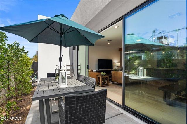 220 W Monterosa Street, Phoenix, AZ 85013