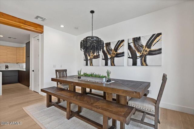 220 W Monterosa Street, Phoenix, AZ 85013