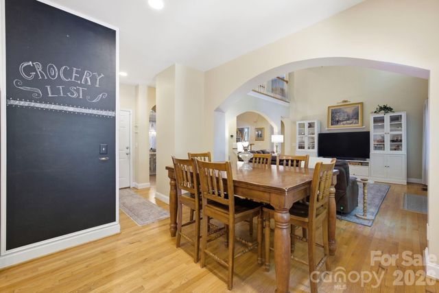 2006 Wedgewood Drive, Matthews, NC 28104