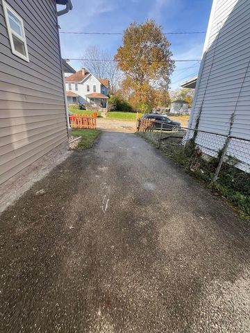 1008 Tibbetts Avenue, Springfield, OH 45505