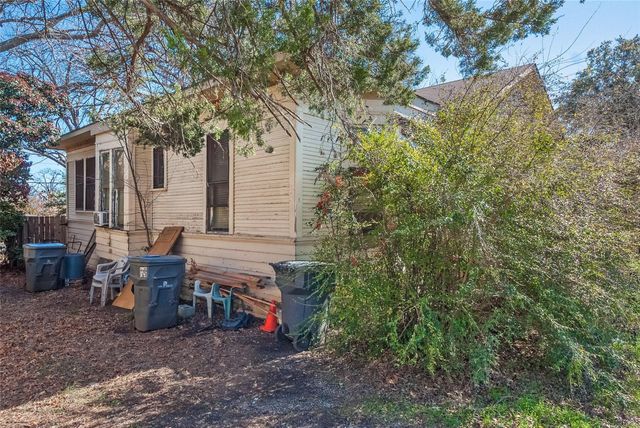824 Haines Avenue, Dallas, TX 75208