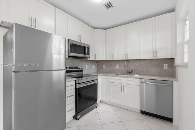 5808 Seton Dr, Margate, FL 33063