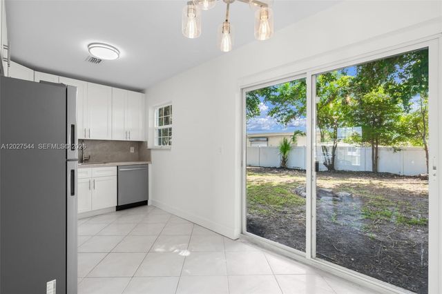 5808 Seton Dr, Margate, FL 33063