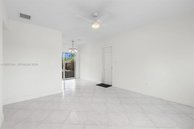 5808 Seton Dr, Margate, FL 33063