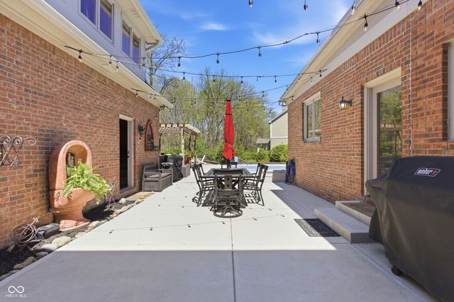 9980 Woodlands Drive, Fishers, IN 46037