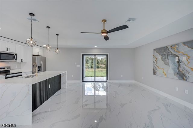 850 Foxtail ST, Lehigh Acres, FL 33974