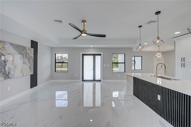 850 Foxtail ST, Lehigh Acres, FL 33974