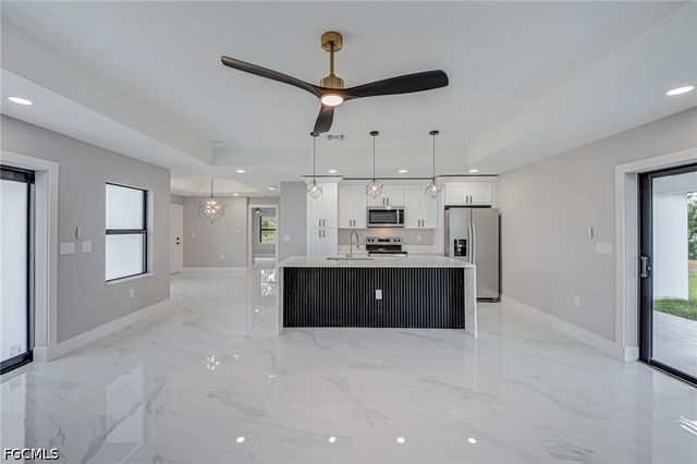 850 Foxtail ST, Lehigh Acres, FL 33974