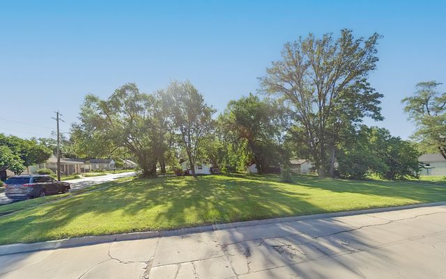 2551 Maury Street, Des Moines, IA 50317