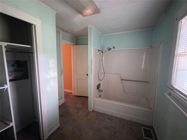177 E 3RD AVENUE, Pierson, FL 32180