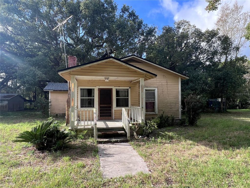 177 E 3RD AVENUE, Pierson, FL 32180