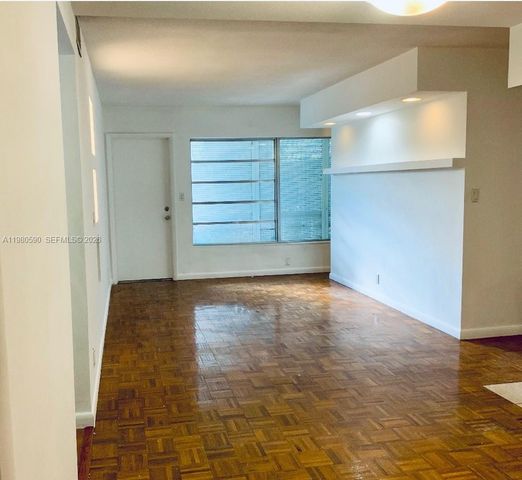 16701 NE 14th Ave 212, Miami, FL 33162