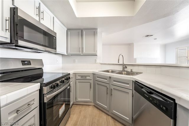 8600 West Charleston Boulevard 2177, Las Vegas, NV 89117