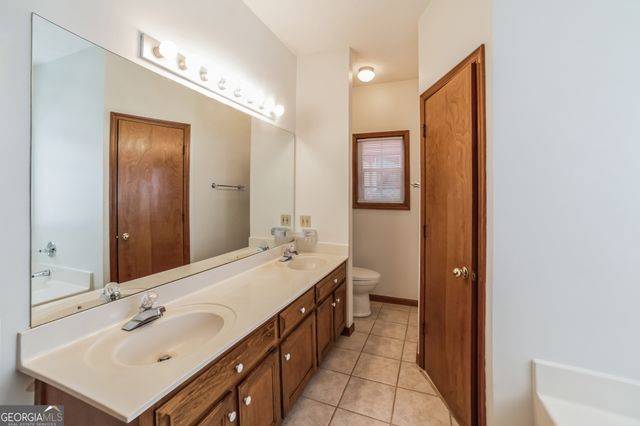 487 Ravinia Way, Lawrenceville, GA 30044